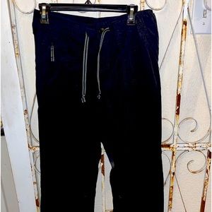 The North Face convertible roll-upHiking pants, size 6